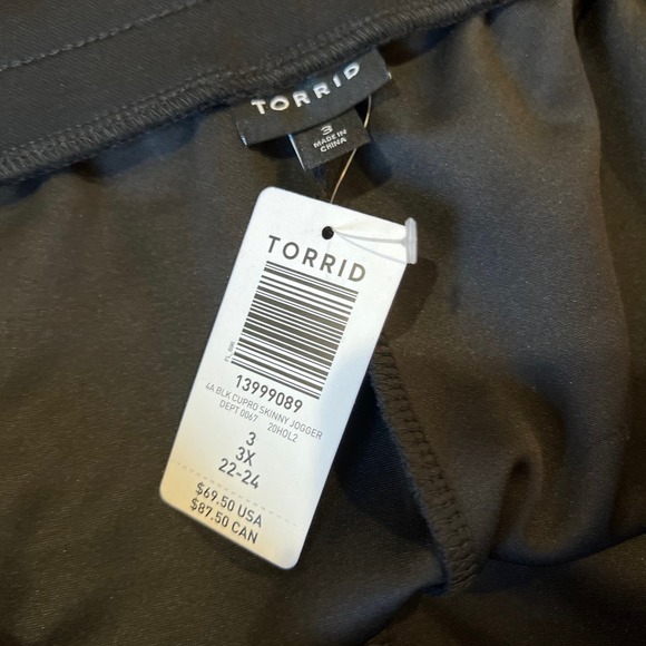 NWT Women's Torrid Black‎ Skinny Jogger SZ 3 - Picture 4 of 4